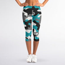 Load image into Gallery viewer, Effect Capri Leggings - AOP
