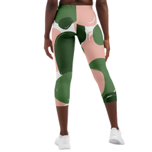 Load image into Gallery viewer, Pretty Muted Camo Print Active Capri